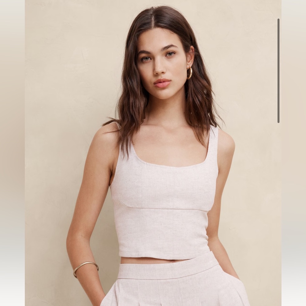 WHITE Banana Republic linen blend tank top